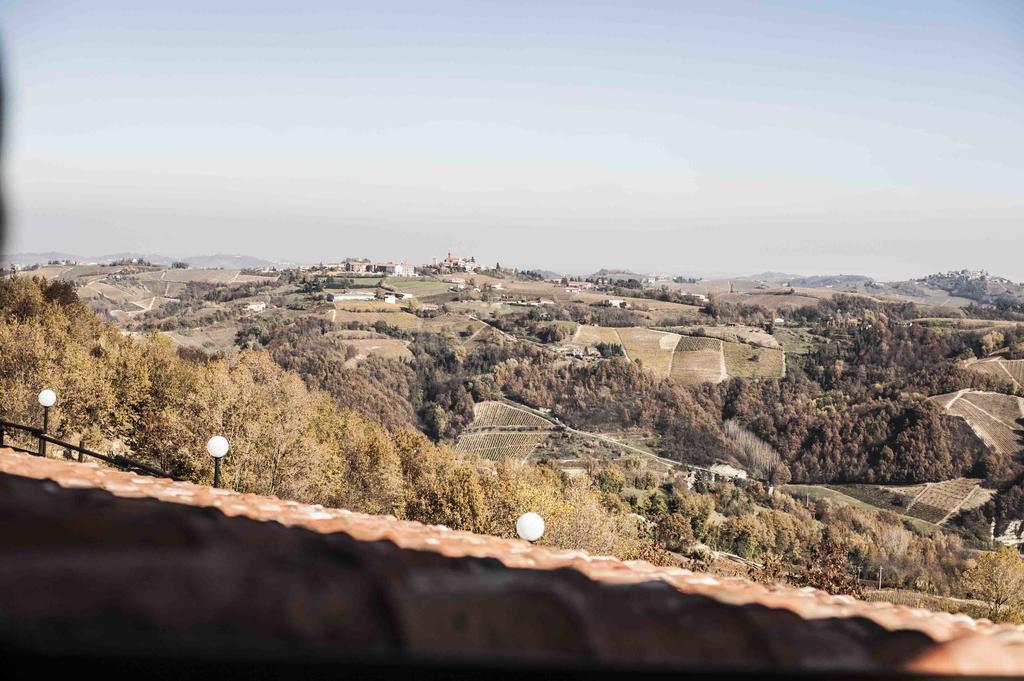 Azienda Agrituristica Alcastle Montabone エクステリア 写真