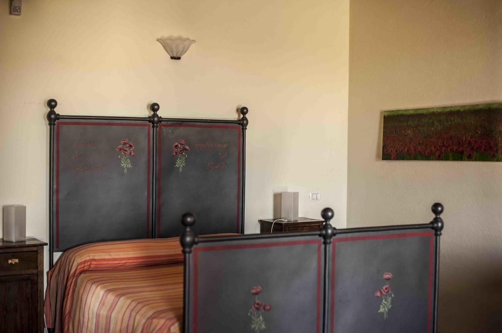 Azienda Agrituristica Alcastle Montabone エクステリア 写真