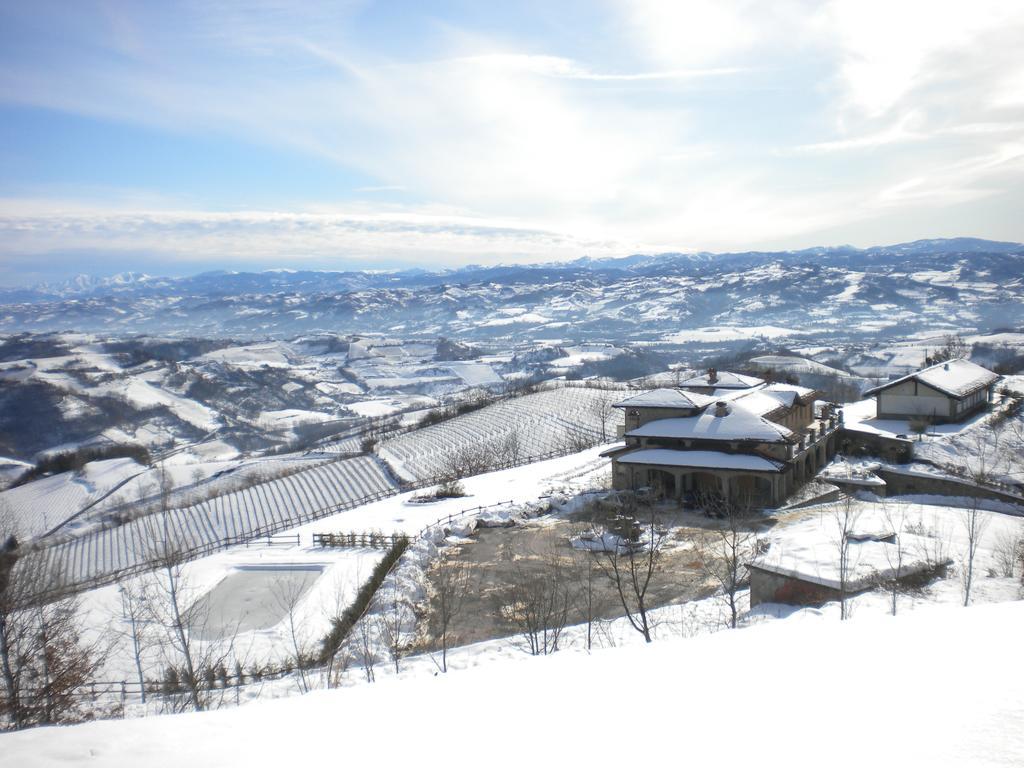 Azienda Agrituristica Alcastle Montabone エクステリア 写真