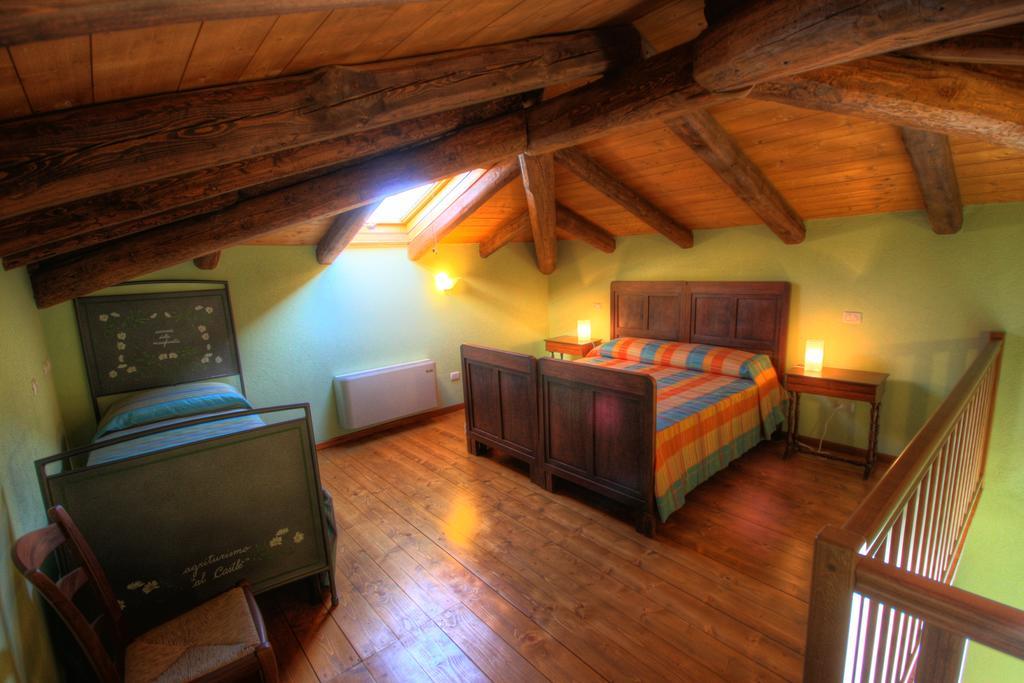 Azienda Agrituristica Alcastle Montabone エクステリア 写真